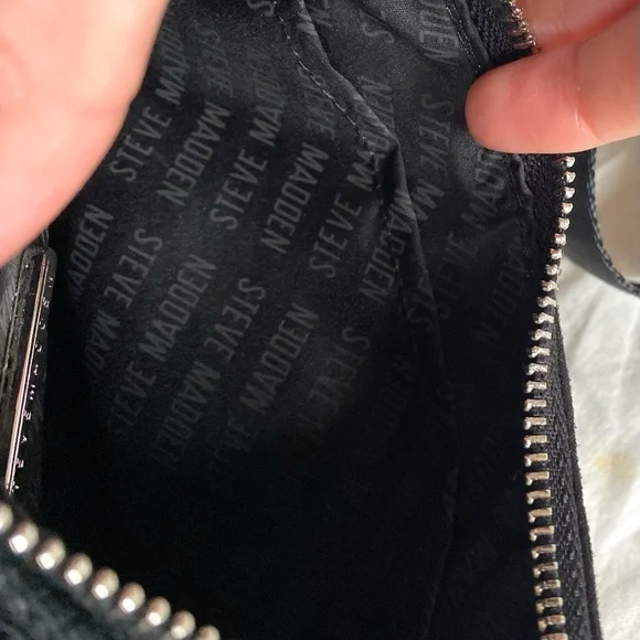 Steve Madden Rhinestone Bag with Adjustable Strap and Chain Strap 🤍🖤 - Picture 10 of 11